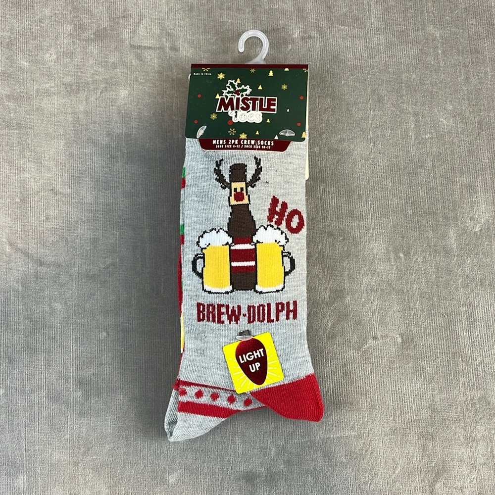 New Christmas-themed ‘Mistle Toes’ Holiday Socks 2 PR ‘Brew-dolph" & Beer